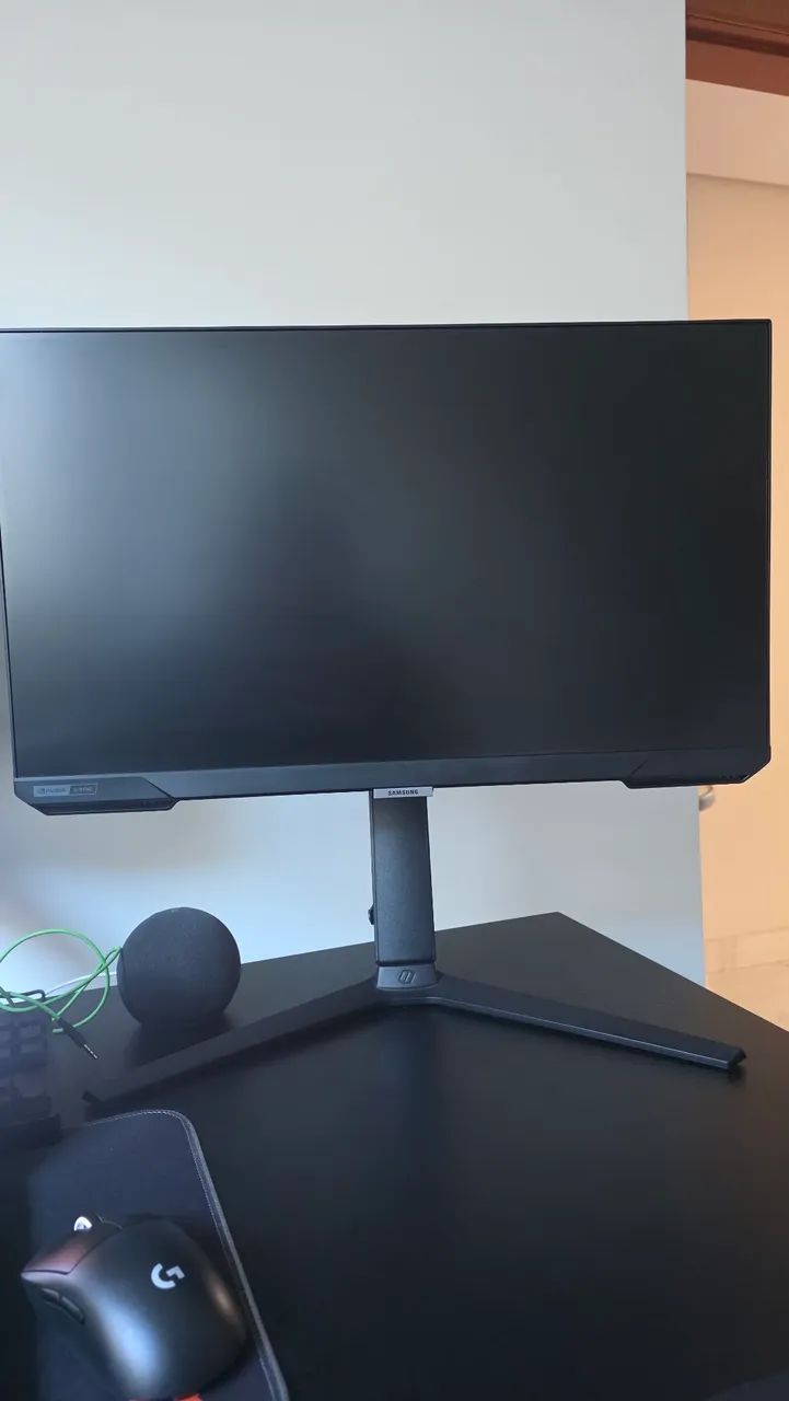Monitor Gamer Samsung Odyssey G40, 27 Pol, IPS, Full HD, 1ms, 240Hz