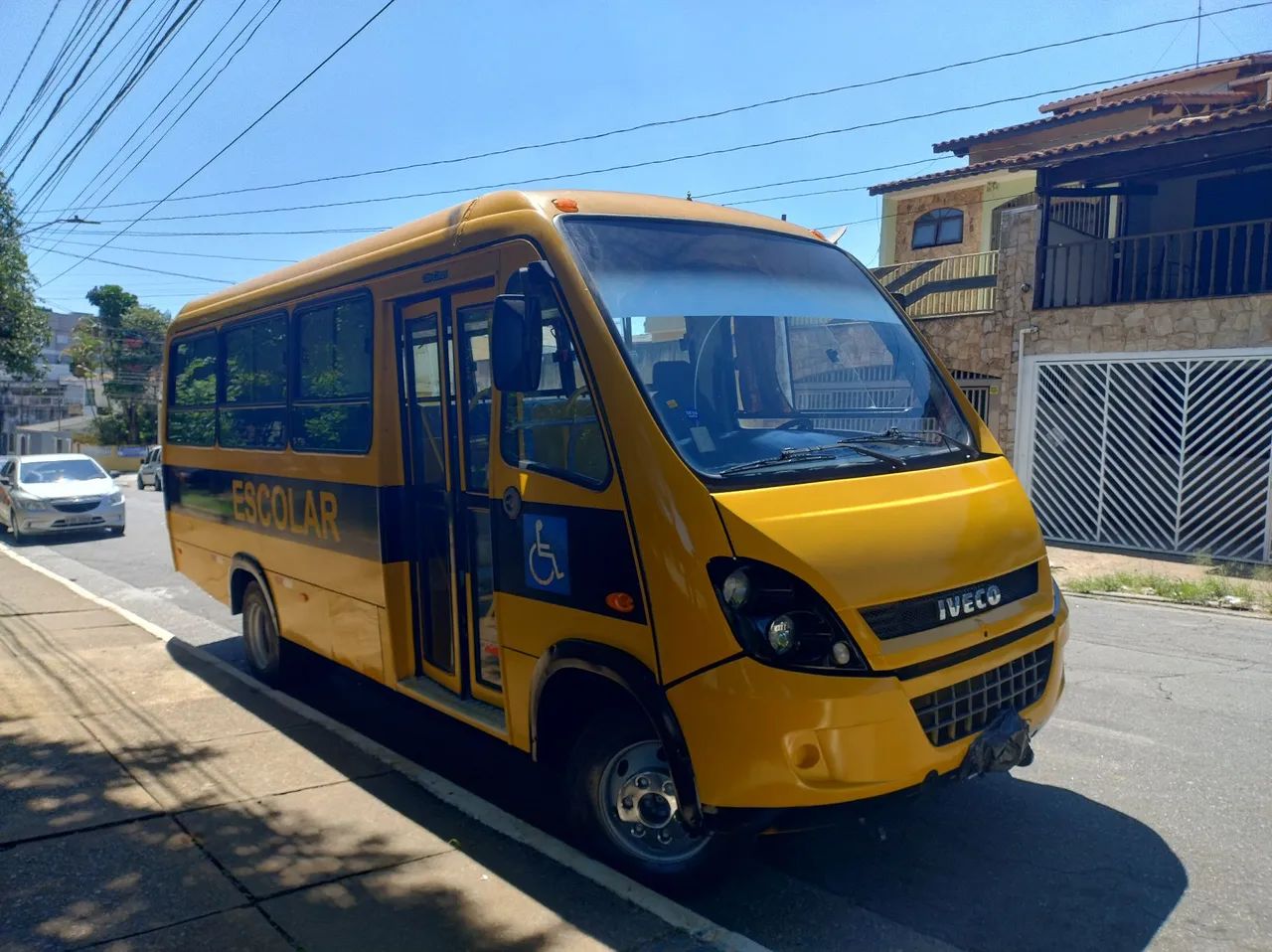 Micro ônibus Iveco  - Foto 4