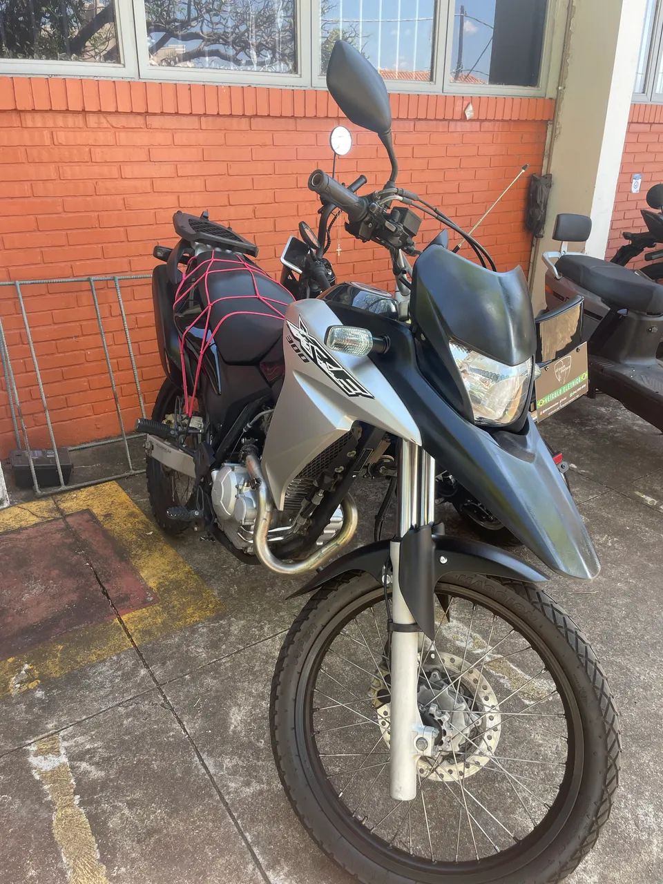 Vendo xre 300 2017 - Foto 3