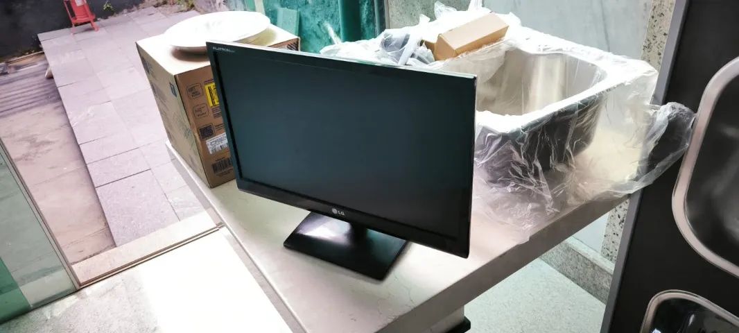 Monitor LG Flatron LED Full HD 21.5" modelo E2241V PN - Foto 2