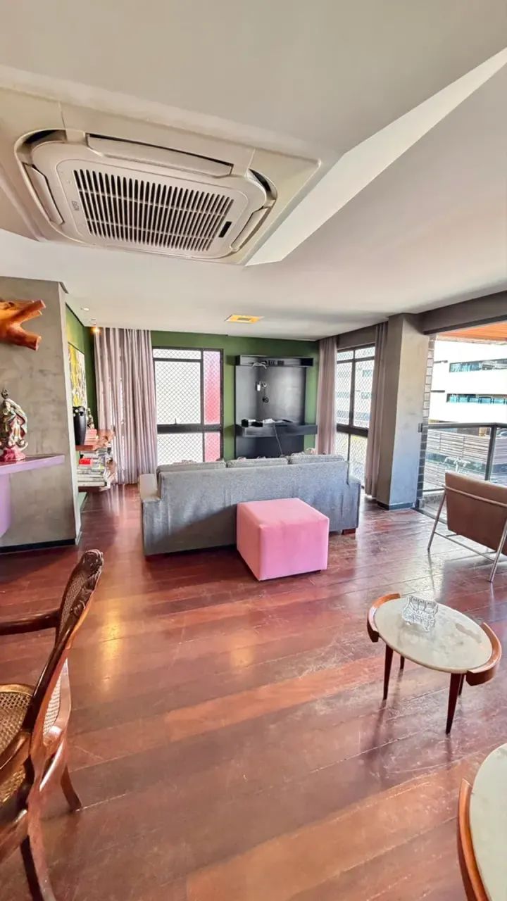 Apartamento com 198m2- 4 quartos- 1 suite - Foto 2