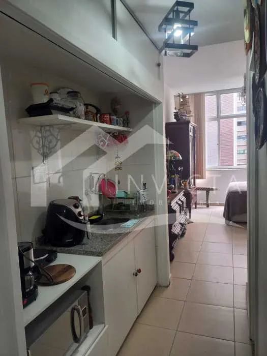 Kitnet/Conjugado : / Residencial / Centro