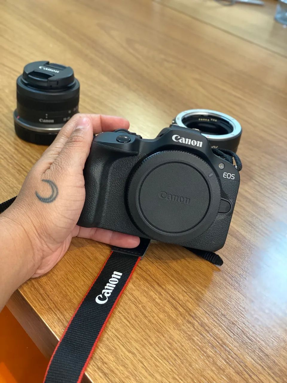 CANON EOS R100 + LENTE 18-45MM + ADAPTADOR EF ANDOER  - Foto 4