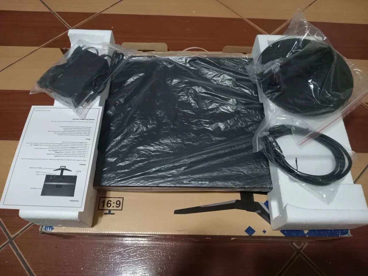 Monitor Bluecase 23.8 LED - Foto 3