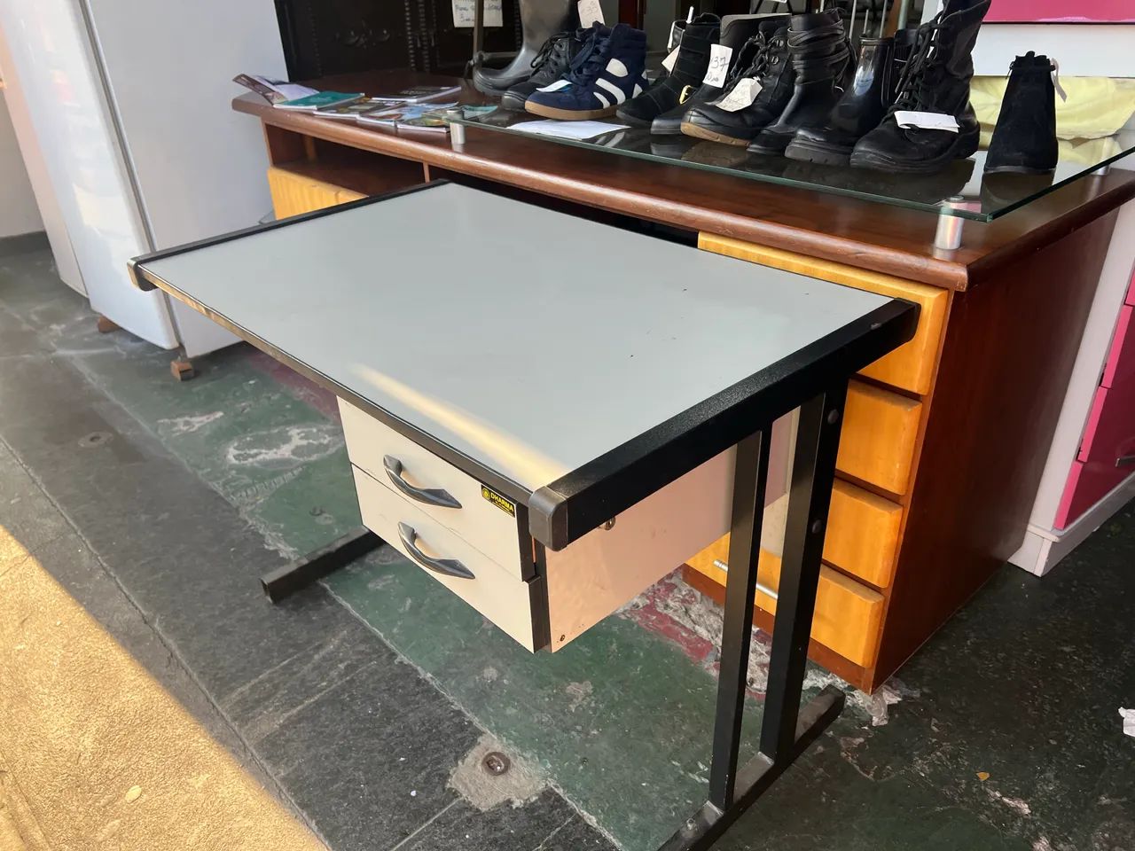 Mesa de Escritório Mediana  - Foto 4