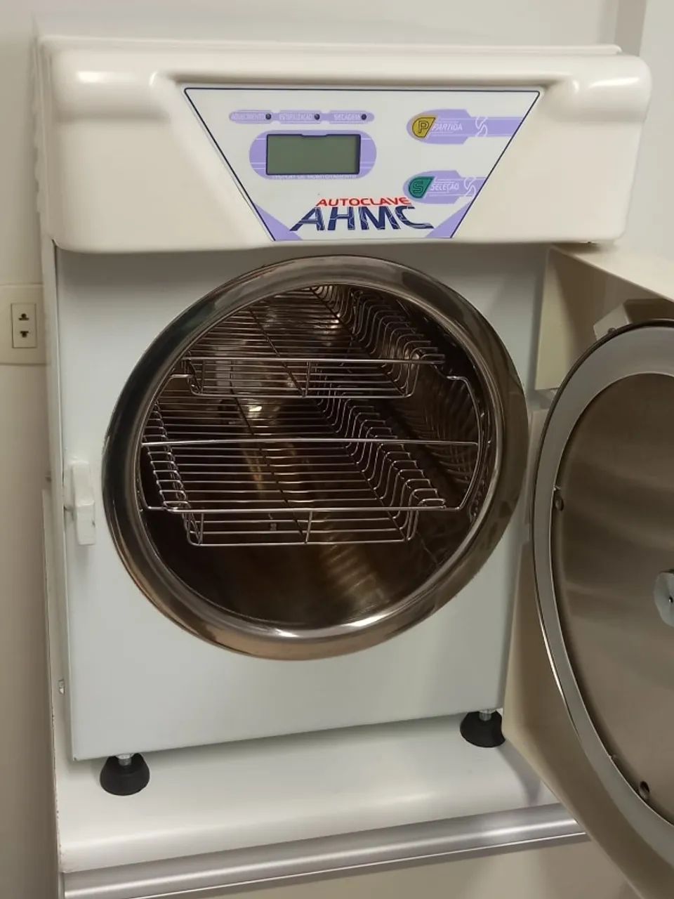 Auto Clave Odontológico Sercon AHMC - 12 l - 220V