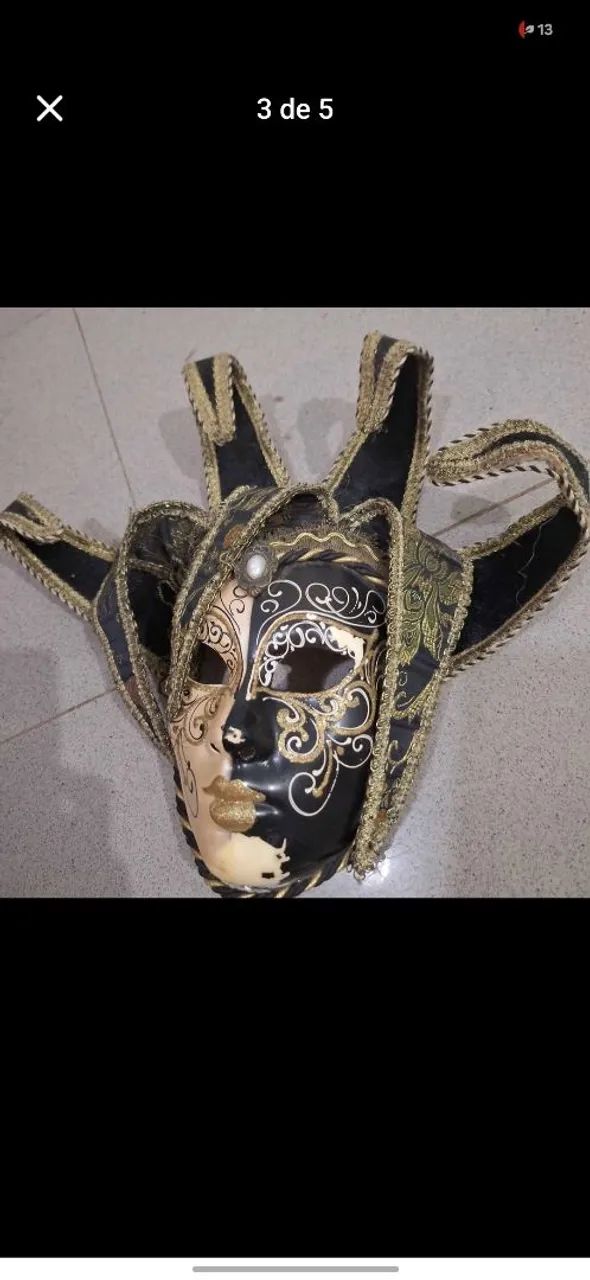Máscara veneziana antiga original pintada a mão - Foto 3
