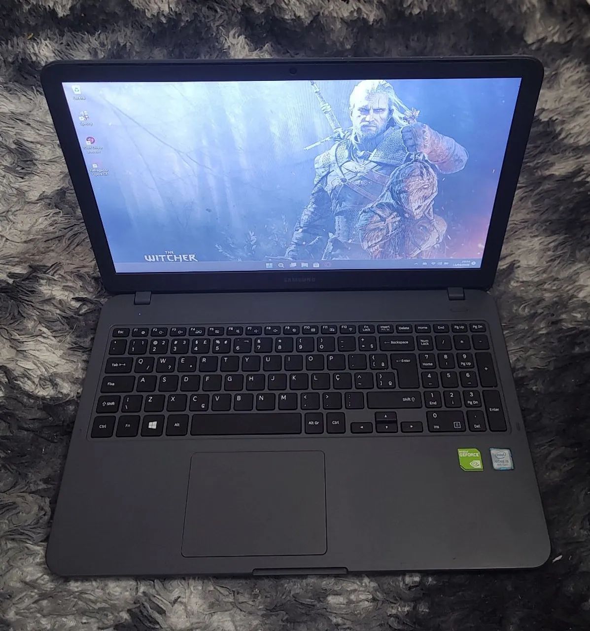 SAMSUNG GAMING NOTEBOOK WITH INTEL CORE I5 PROCESSOR, MX110 2GB DEDICATED GRAPHICS CARD, 480GB SSD AND 8GB DDR4 MEMORY – RUNS EVERYTHING