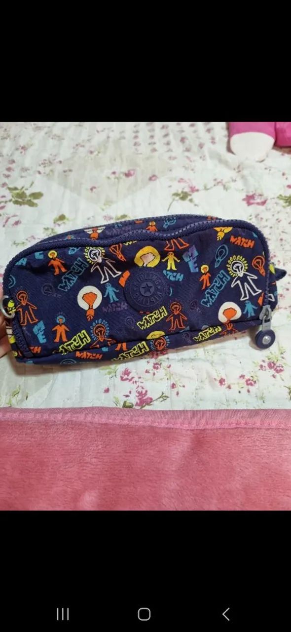 ESTOJO KIPLING original, modelo GITROY
