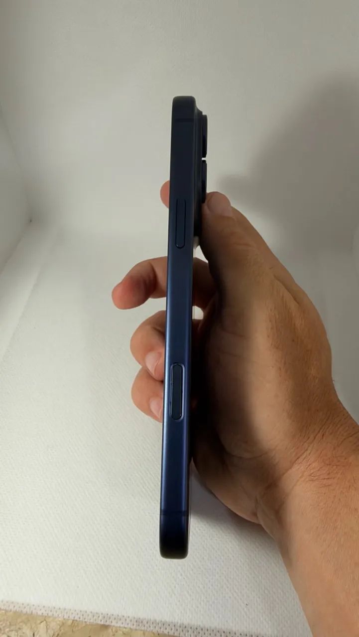 iPhone 17 Pro Max 512Gb - Azul - Foto 3