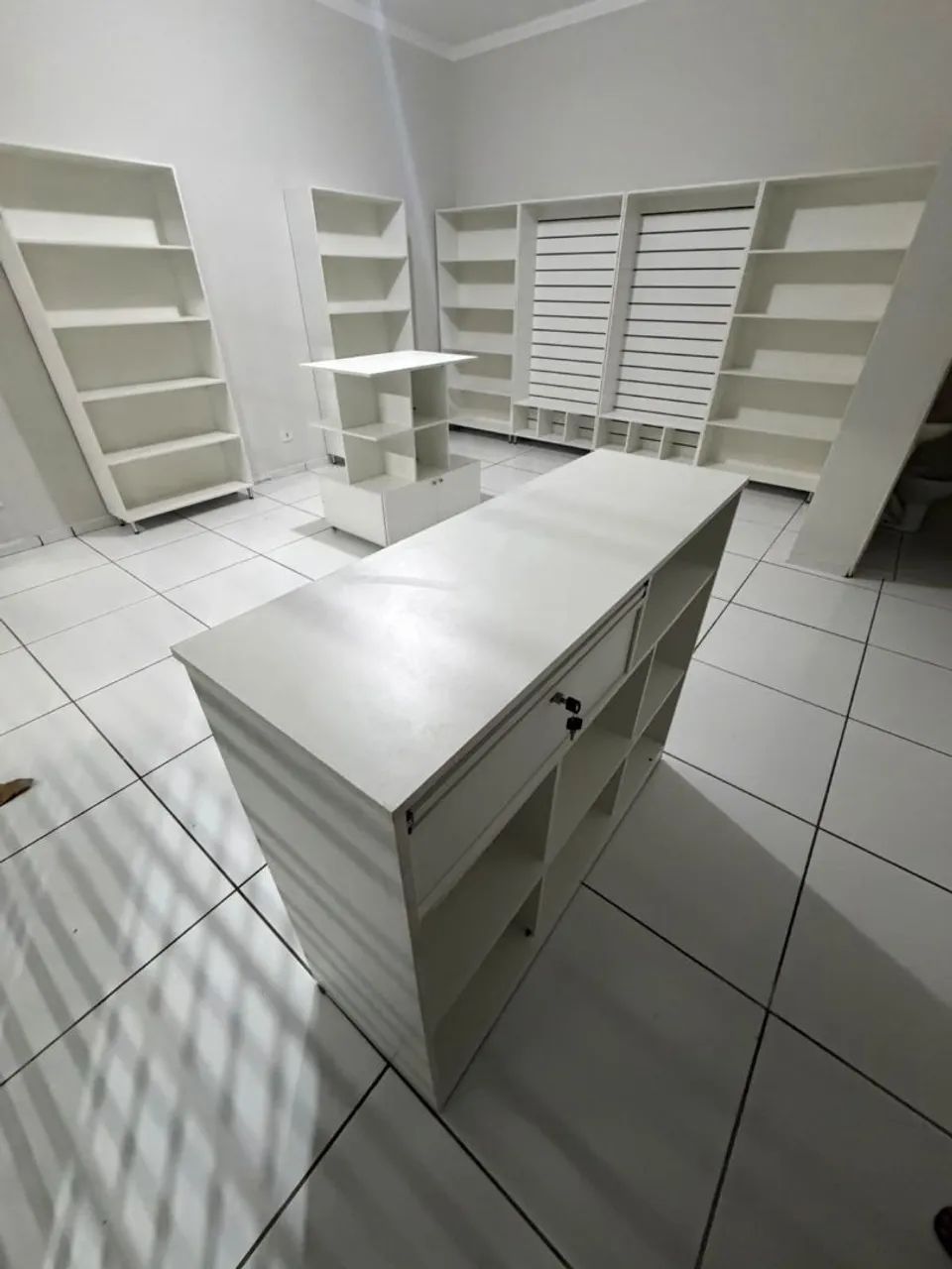 KIT LOJA COMPLETO MDF NOVO  - Foto 2