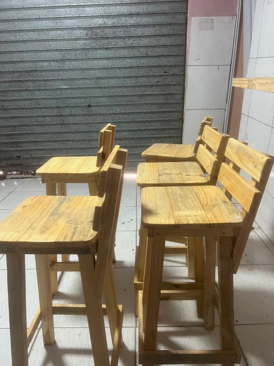 Mesas de canto e cadeiras  - Foto 3