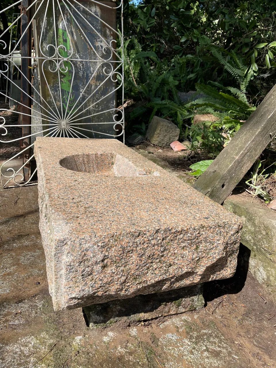Pia de pedra bruta, granito rosado. - Foto 5