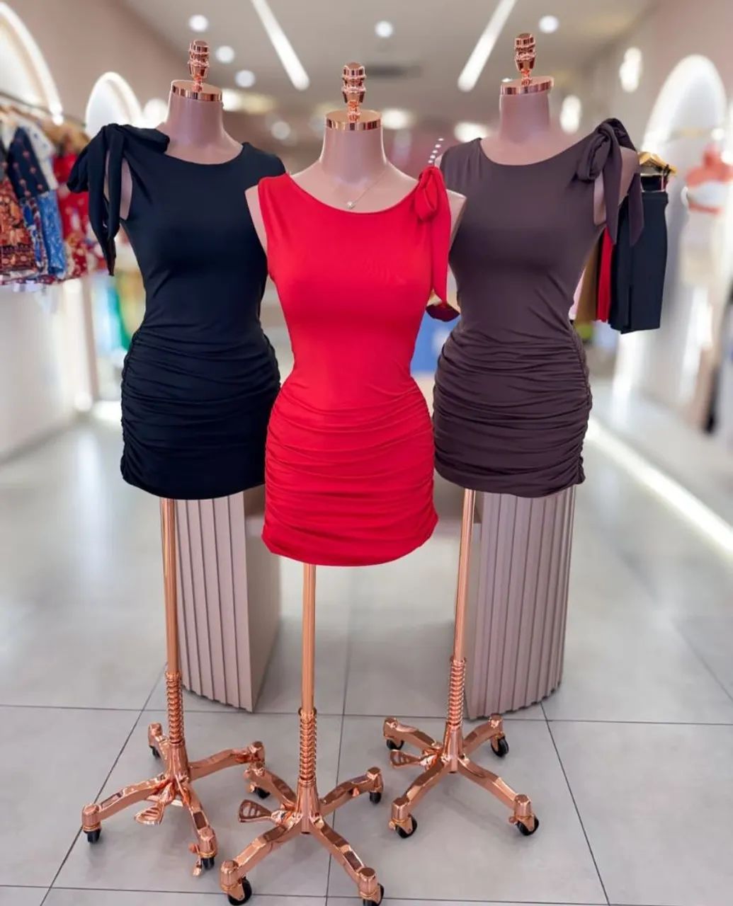Vestido curto vermelho