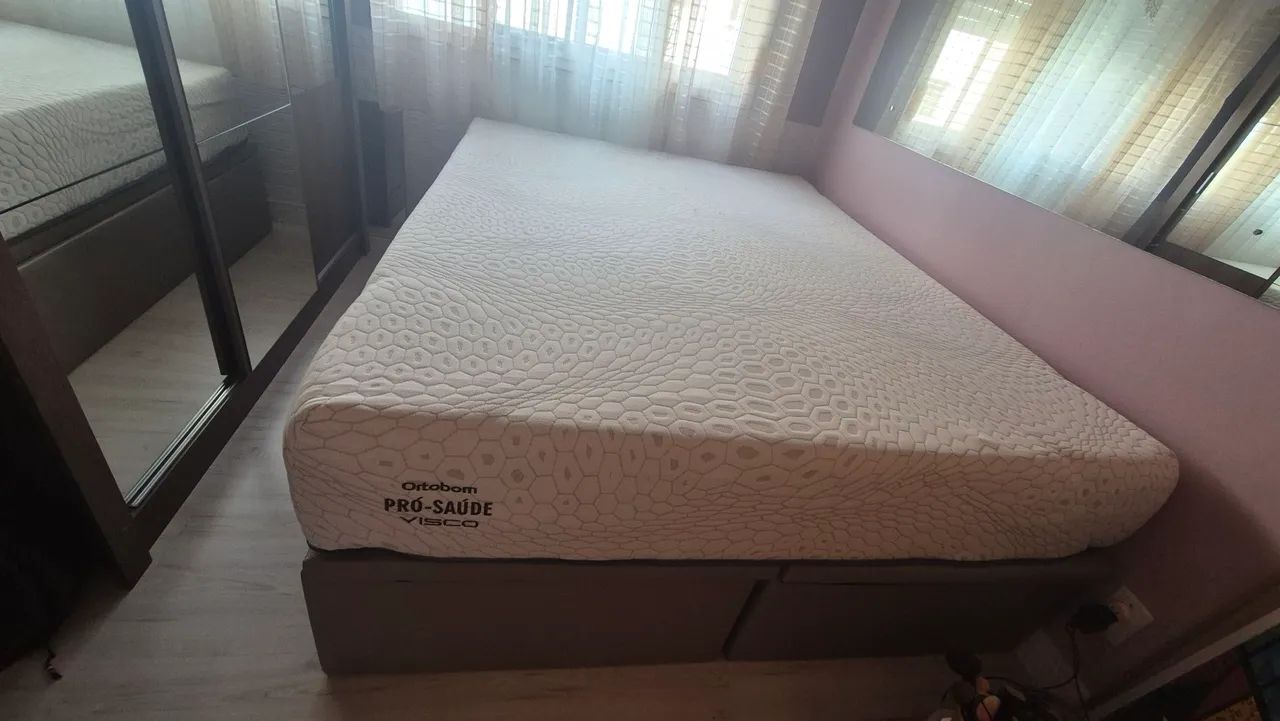Cama box com Baú