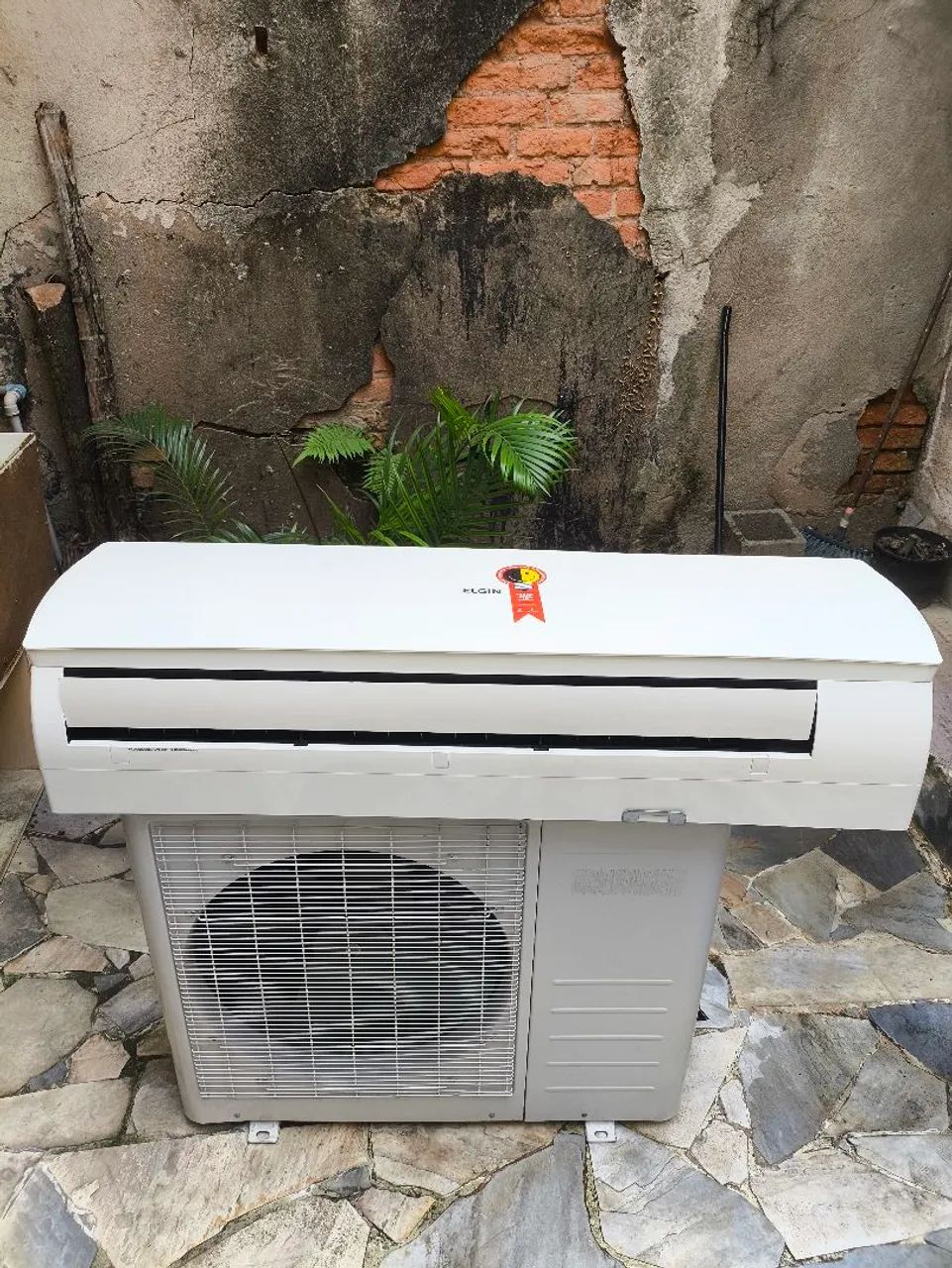 Ar condicionado Split Elgin de 30.000 BTUs 