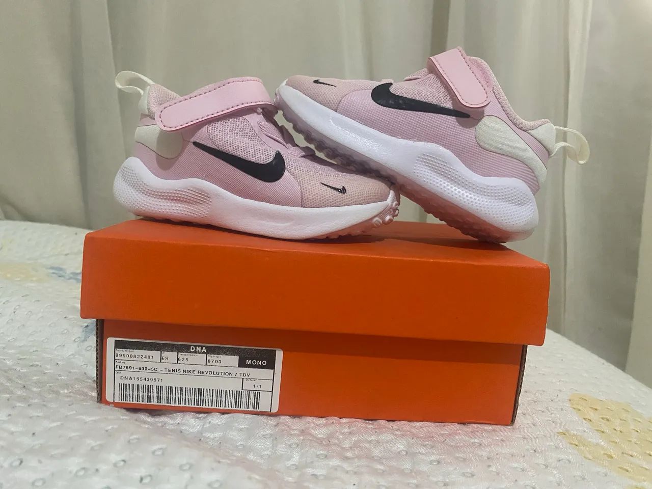 Tênis Nike original  tamanho 20