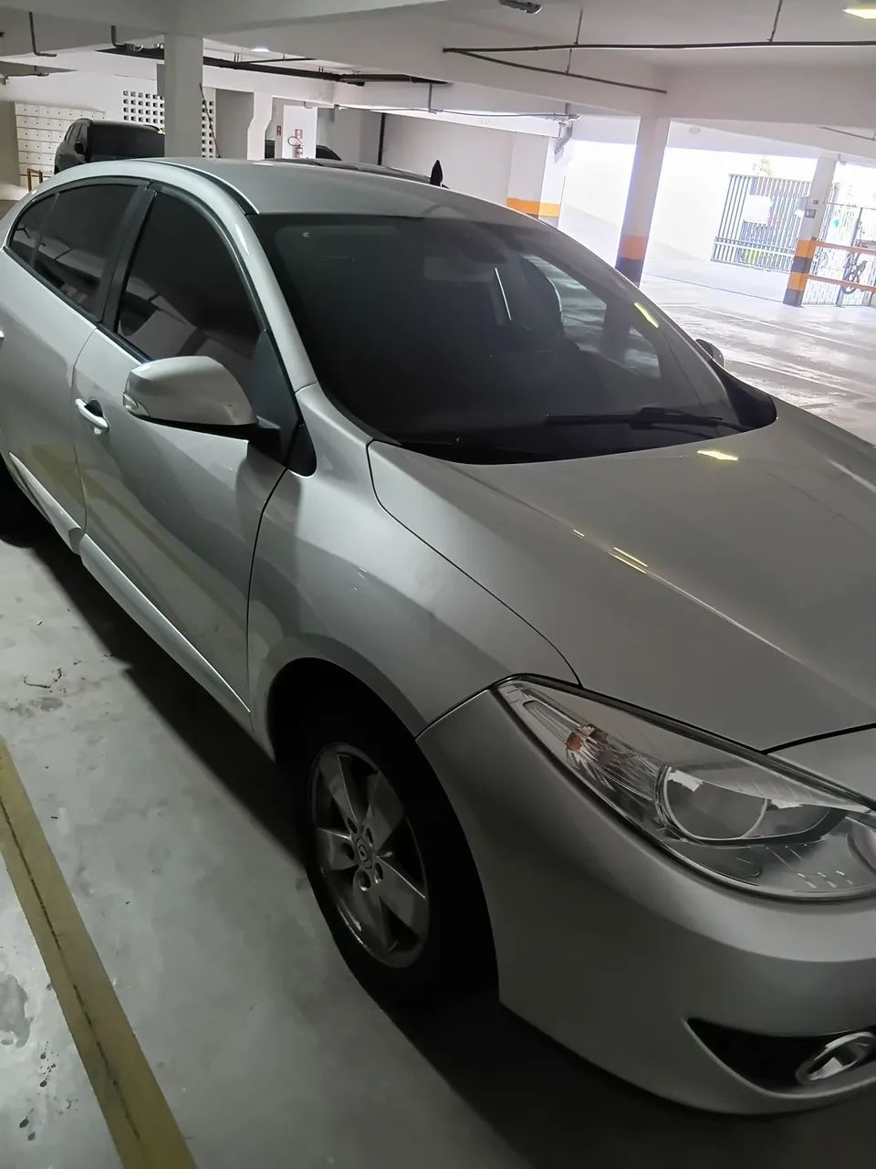 Renault Fluence Sed. Dynamique 2.0 16V Flex Mec. 2014 - Foto 3