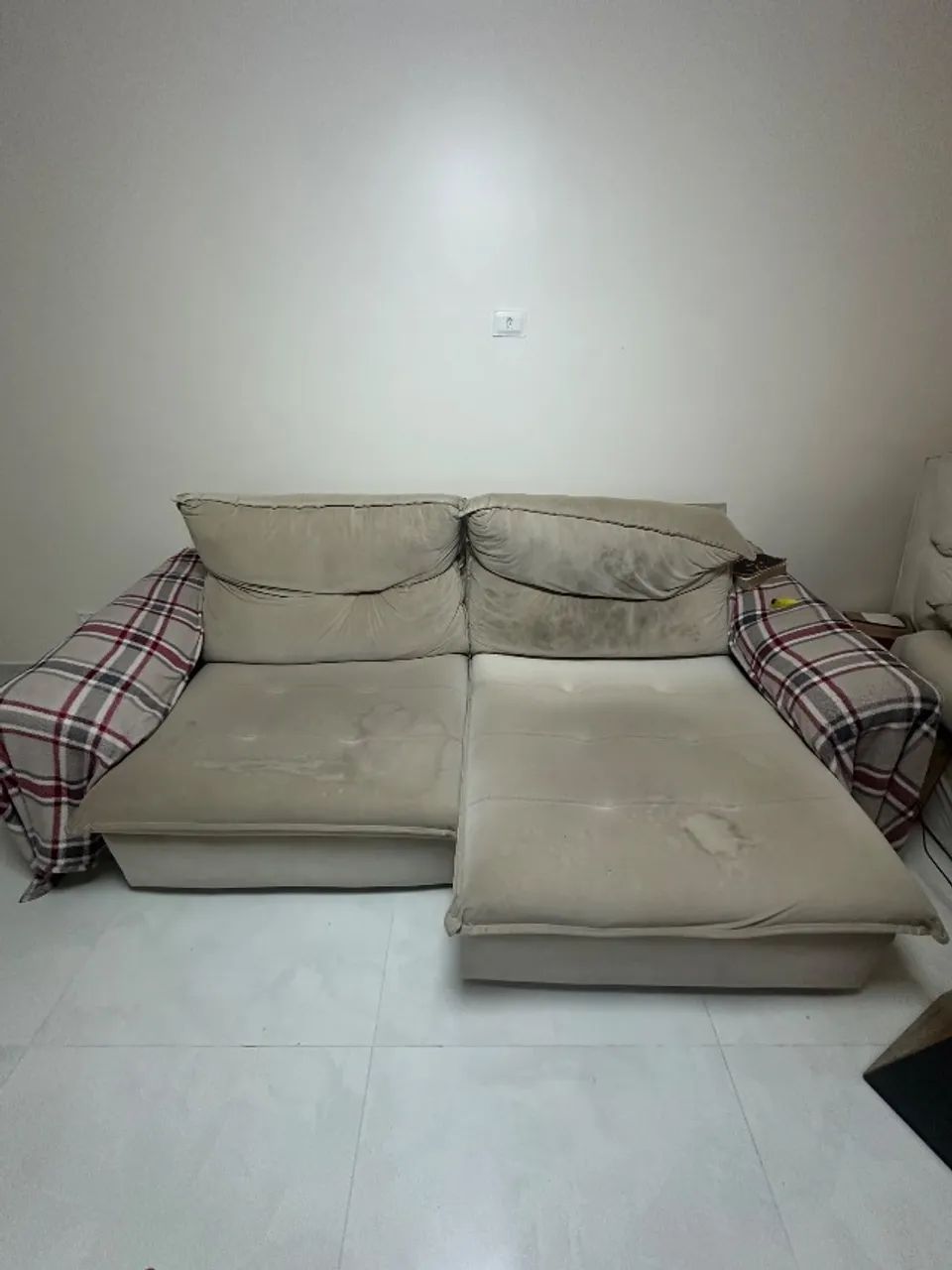 Sofá retrátil - 2,50 x 1,10 (usado)65581374630787120