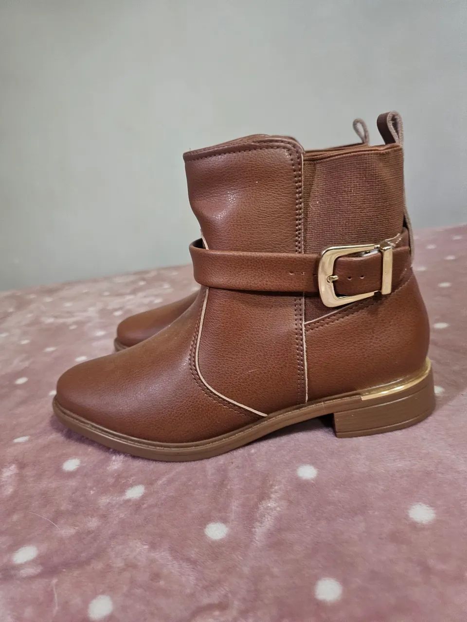 Bota vizzano lindíssima nova
