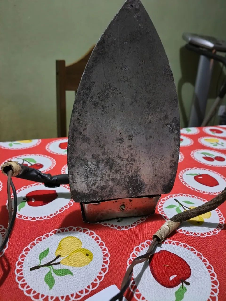 Ferro de passar antigo - Foto 4