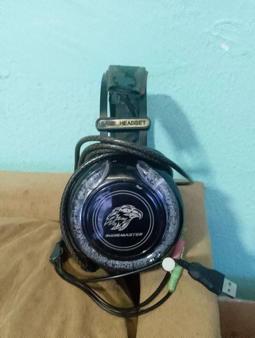 vendo um fone para computador  usado 