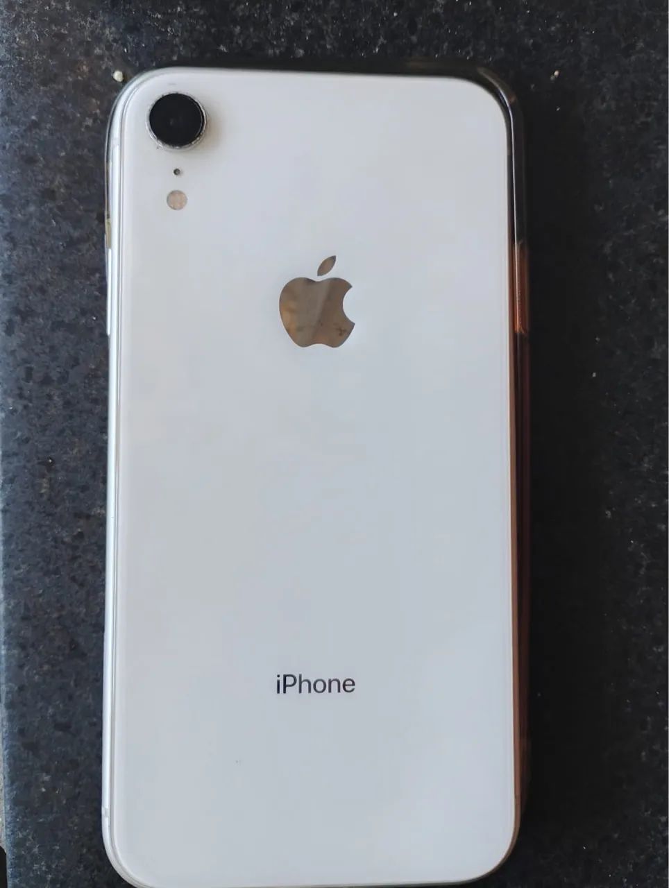 iPhone Xr bem conservado, sem marcas de uso - Celulares e
