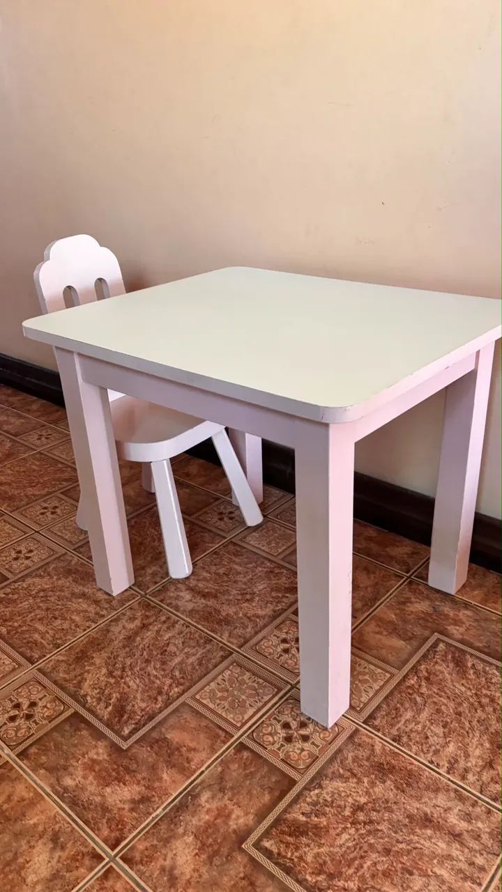 Mesinha de Madeira infantil  - Foto 3