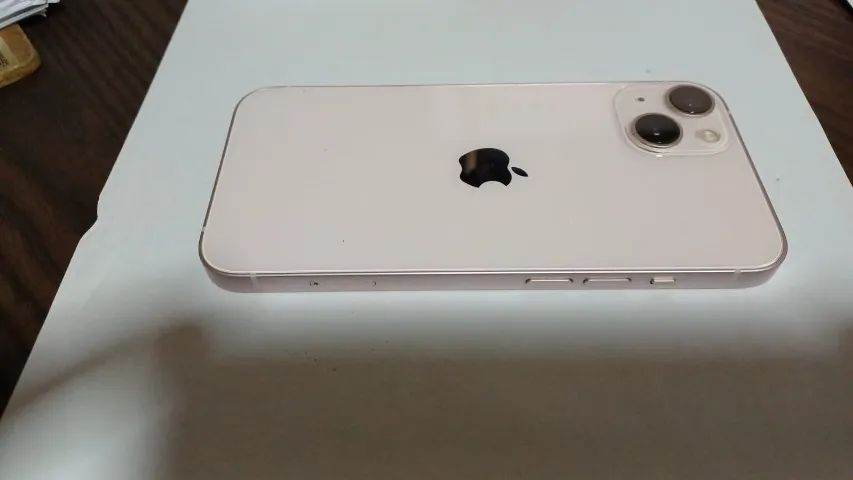 iPhone 13 semi-novo com caixa original - Foto 2