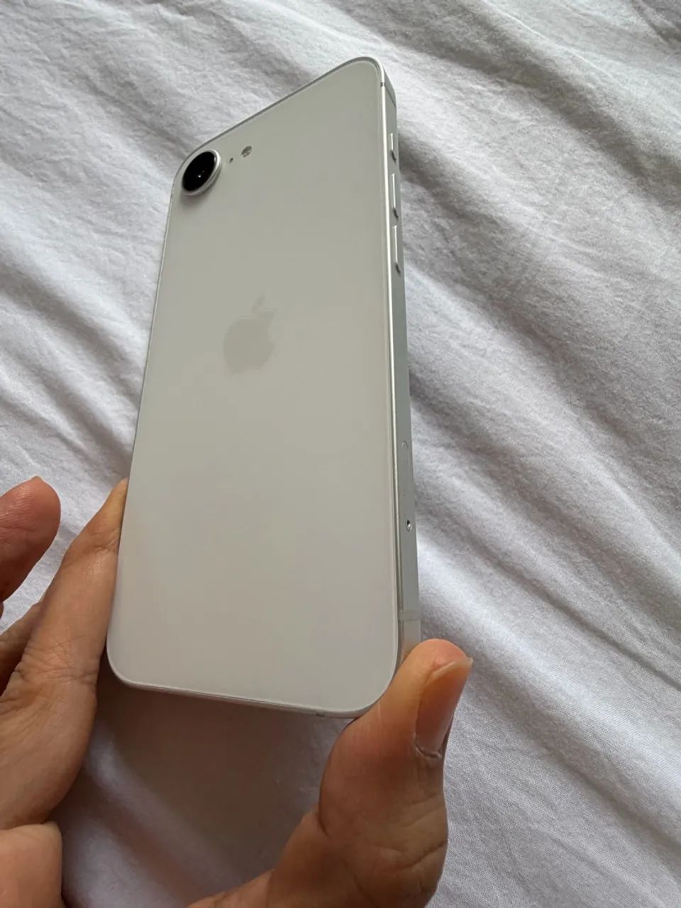 Vendo I Phone 16E 256 gigas 