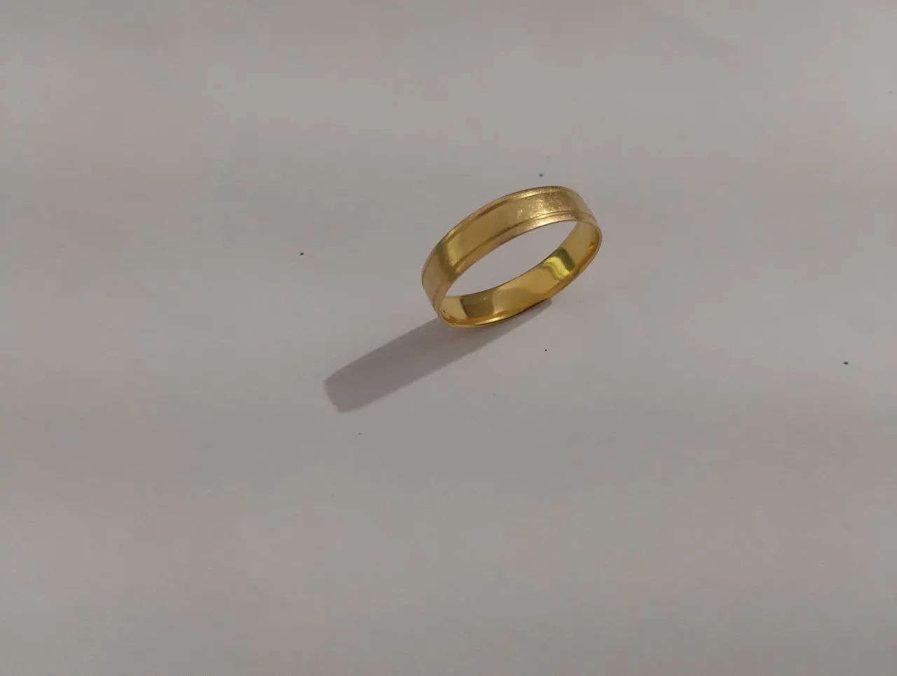 VENDO ALIANÇA DE OURO ARO 26 VALOR R$ 2.100 - Foto 3