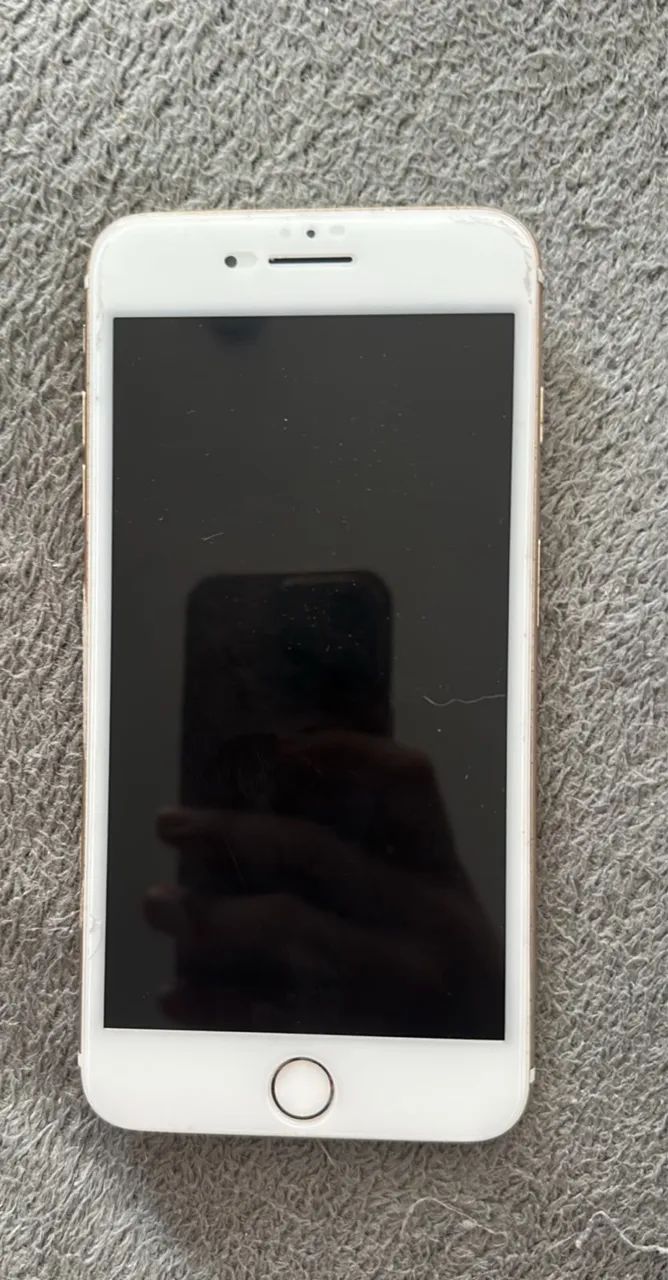 Vende-se iphone SÓ TROCAR BATERIA