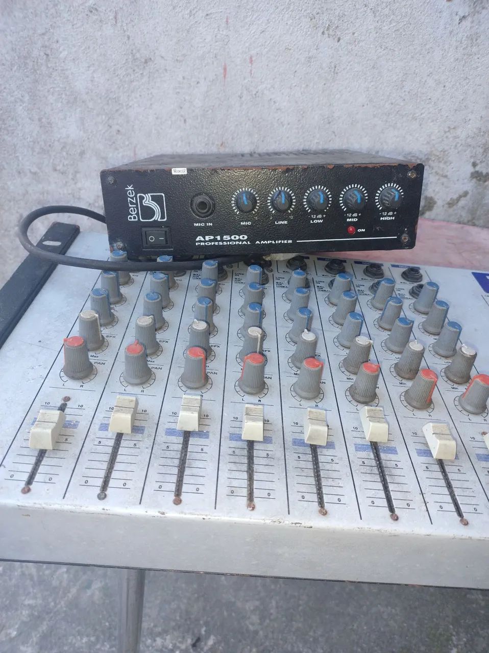 Mesa de som e amplificador  - Foto 3