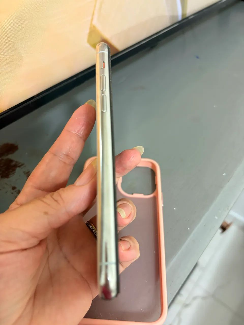 Vendo iPhone pra retiradas de peças  - Foto 5