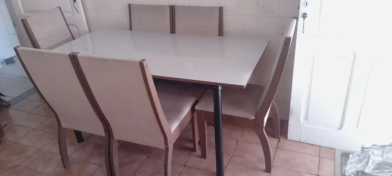 Mesa Madeira com tampo de Vidro 6 lugares 