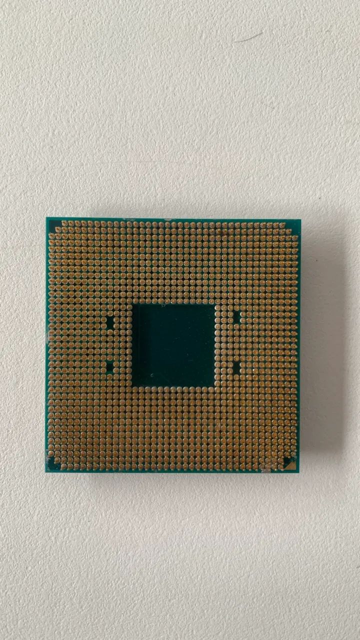 Processador AMD Ryzen 7 1700 - 8 Núcleos / 16 Threads (3.0 GHz até 3.7 GHz) Socket AM4 - Foto 2