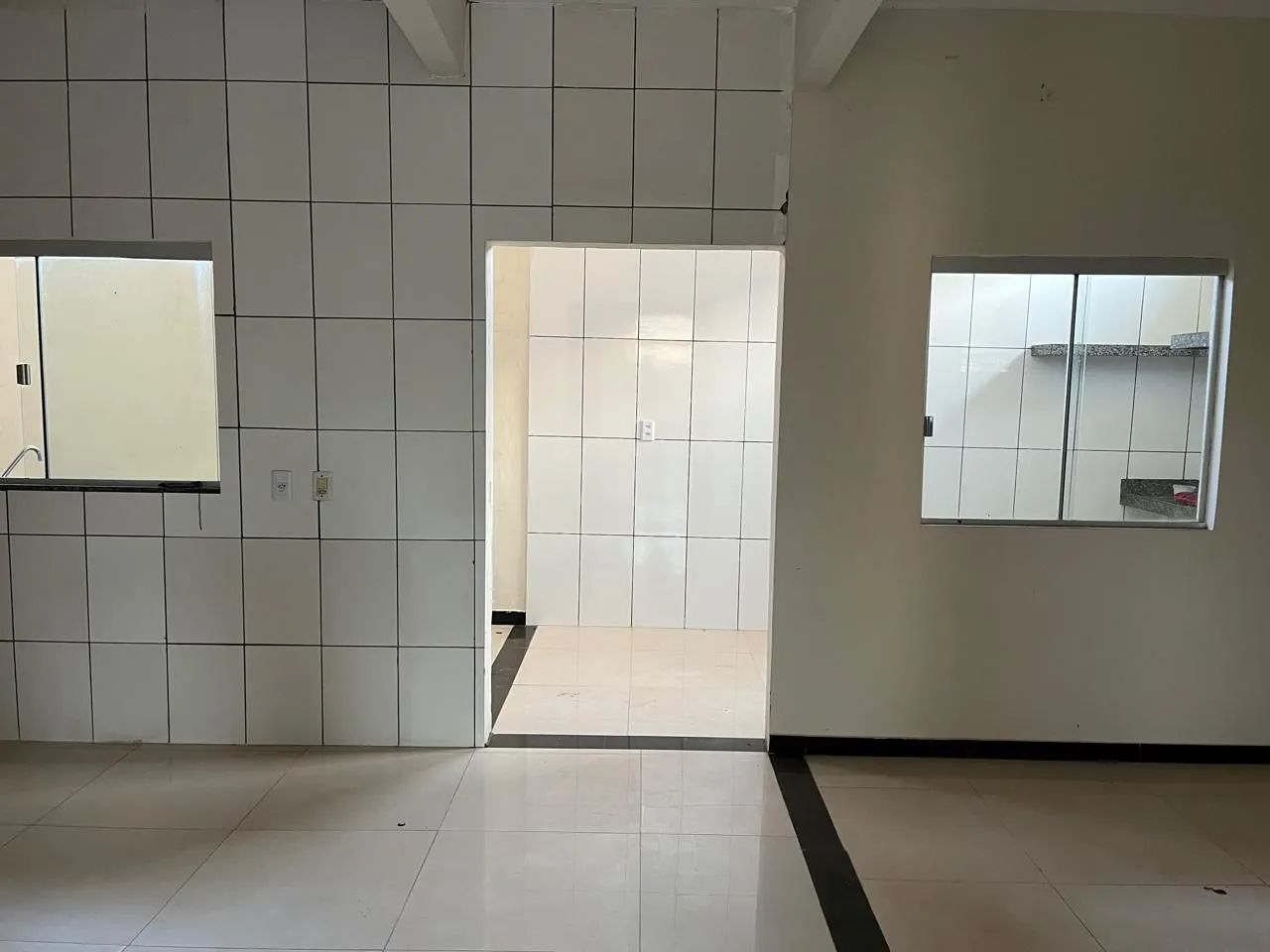 Casa com 2 suítes e 1 quarto - Foto 2