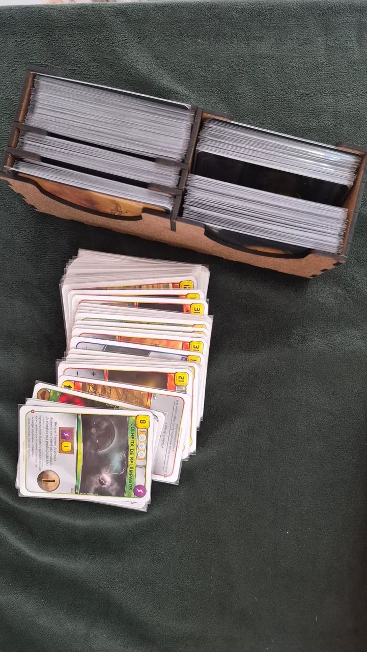 Terraforming Mars - Jogo de Tabuleiro (Insert + Expansão) - Foto 5