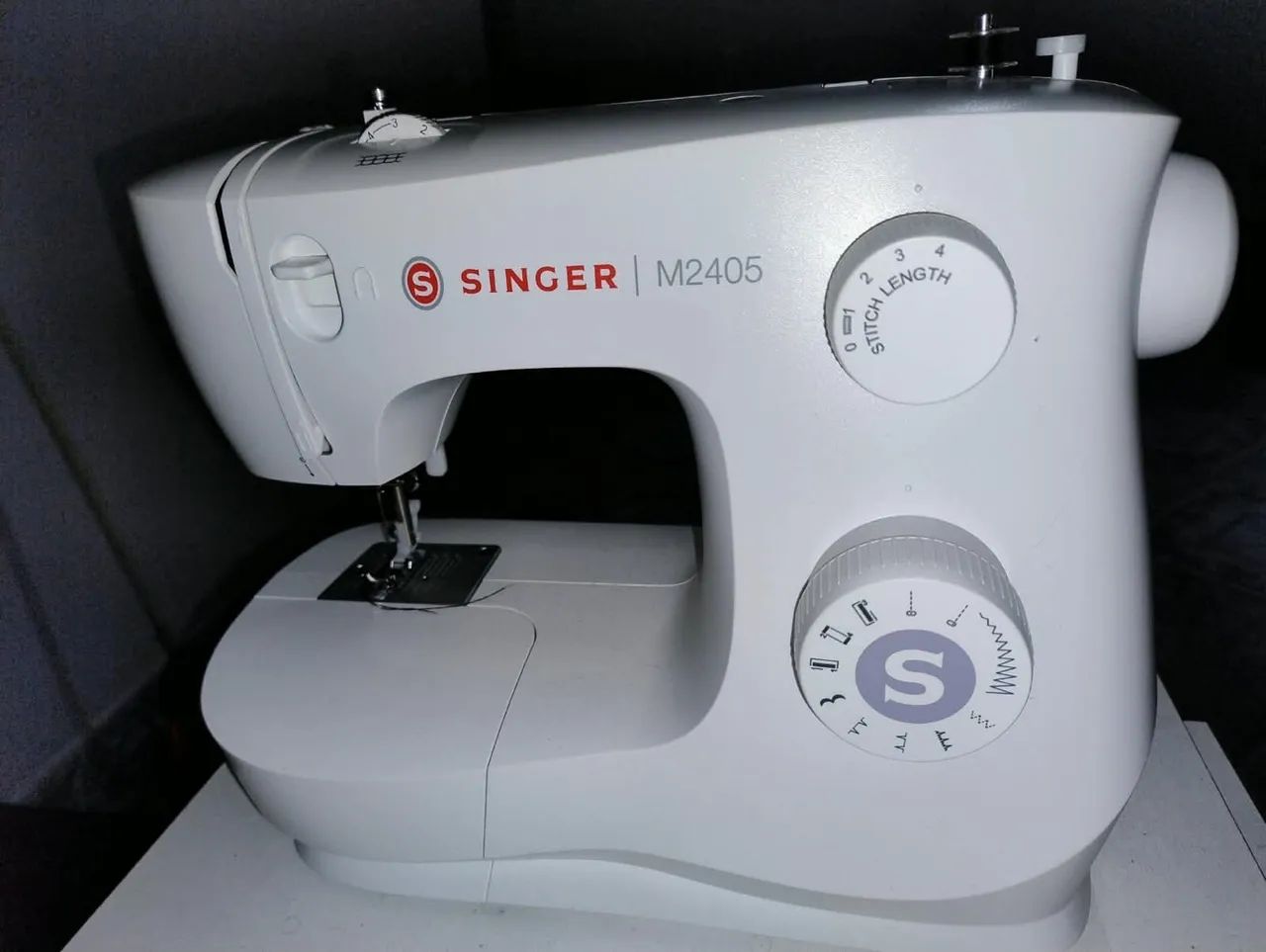 MÁQUINA DE COSTURA SINGER/M2405