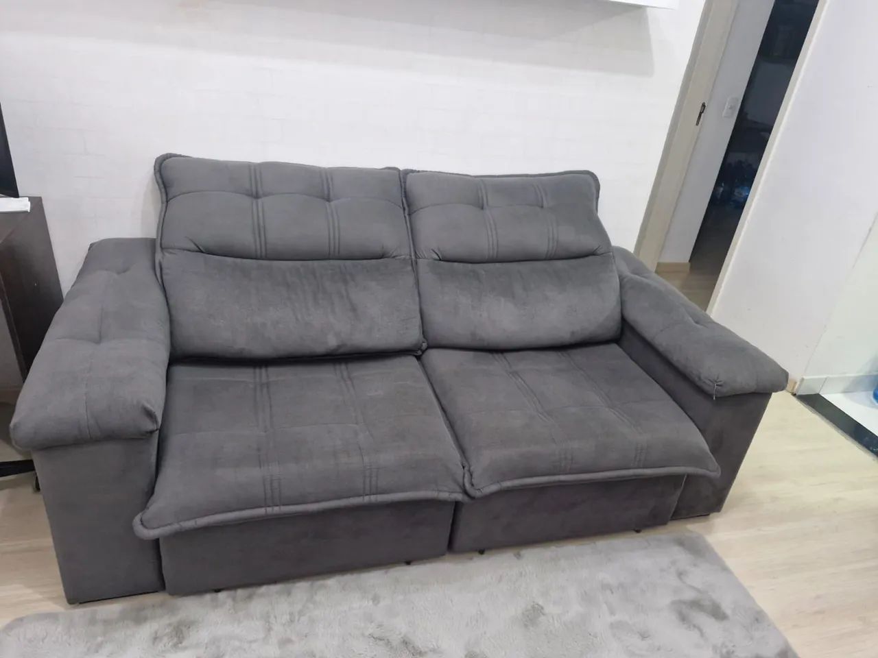 Sofá Retrátil e Reclinável 