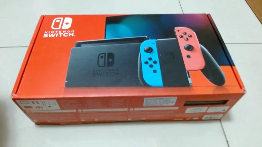 Nintendo　Switch　旧型 Nintendo Switch Vermelho E Azul Seminovo Com Caixa Original