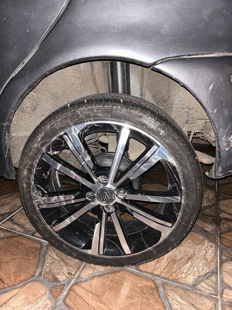 Rodas 17 polegadas com pneu 195/40 81w  - Foto 3
