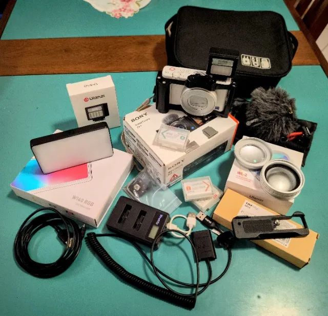 Sony ZV-1 com flash e lentes adicionais Câmera Vlogger Youtuber - Foto 2