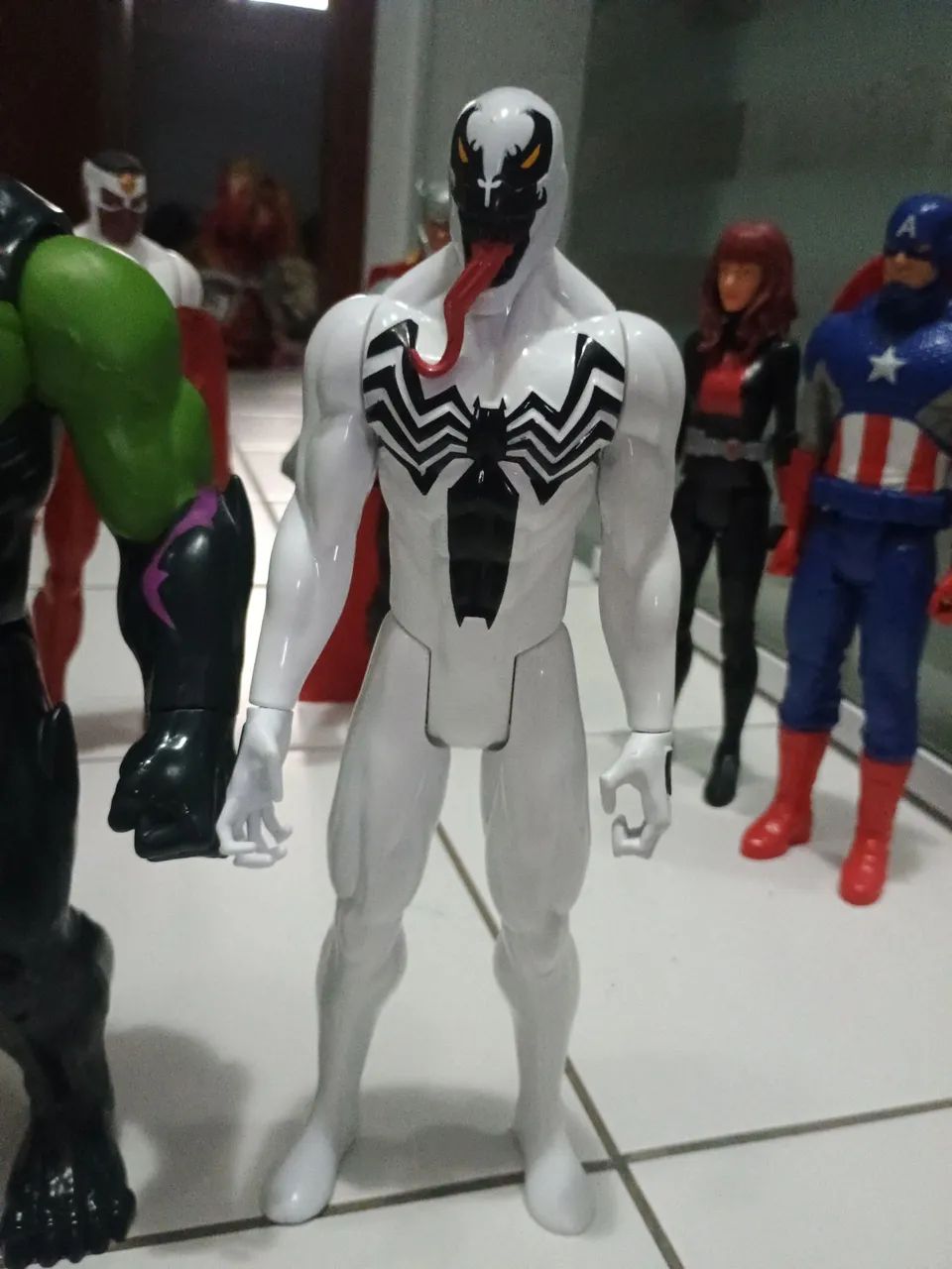 Hulk Venon e Anti Venon Marvel 30 cm - Foto 3