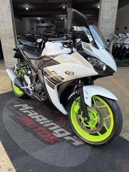 YAMAHA R3 2018. IMPECAVEL.