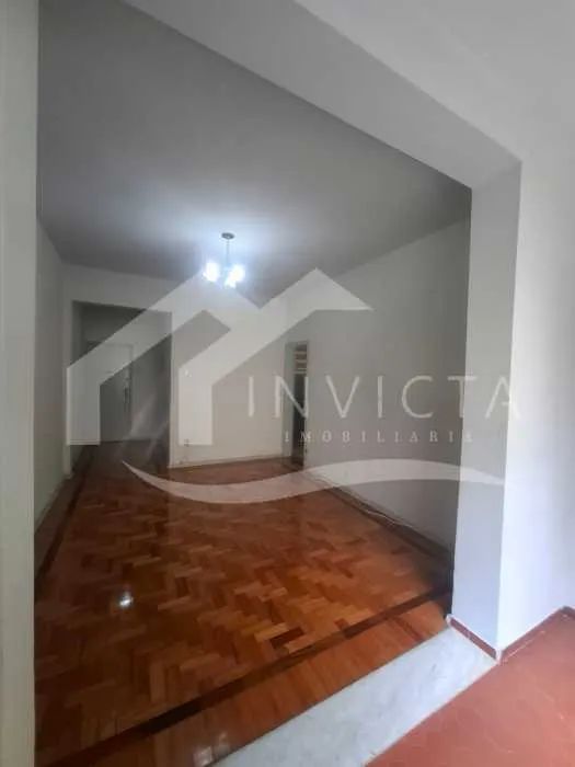 maravilhoso 2 quartos com varanda no posto 2 - Foto 4