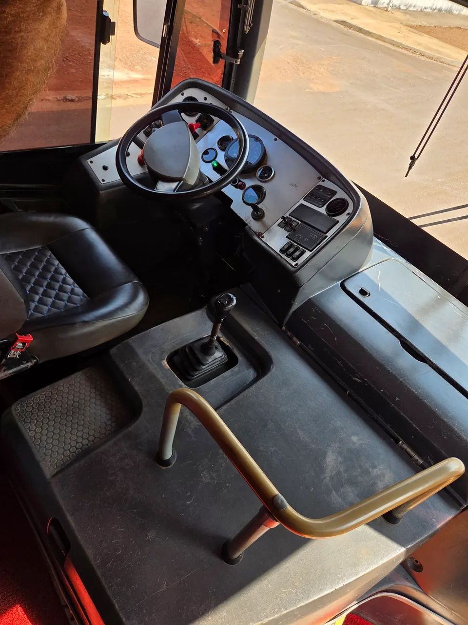 Ônibus ideali com ar - Foto 5