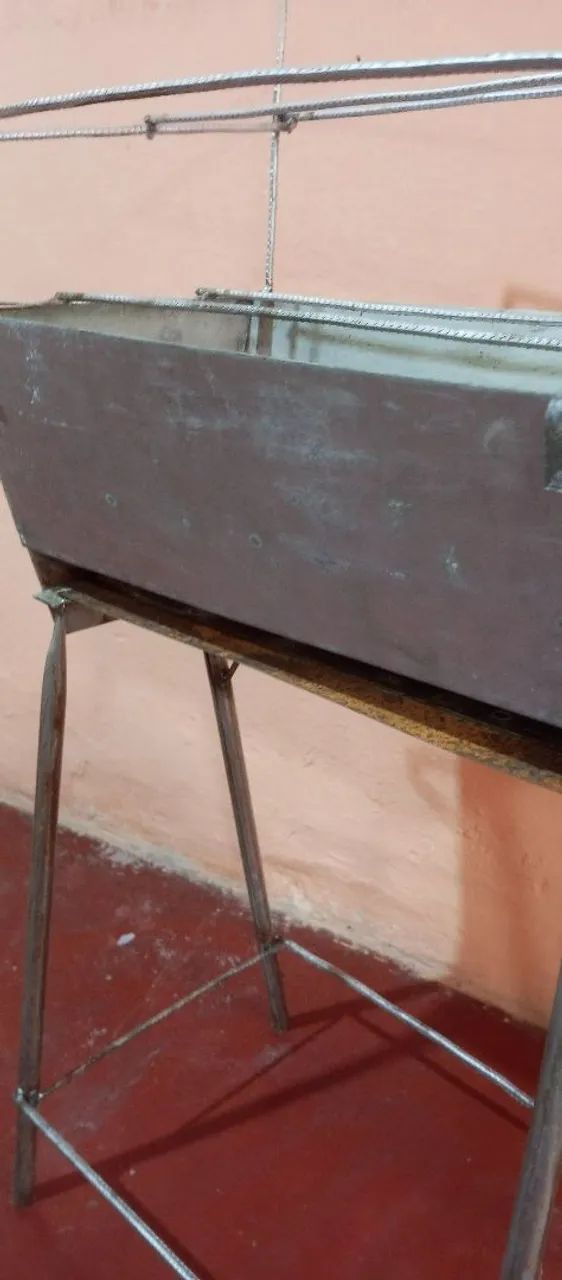 Churrasqueira nunca usada 