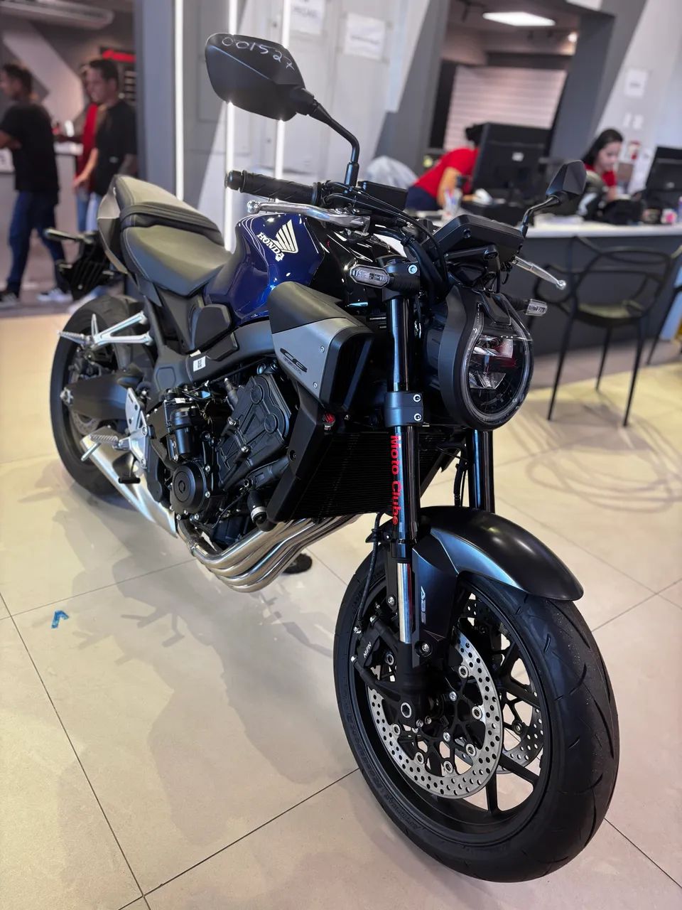 CB 650R - Foto 3