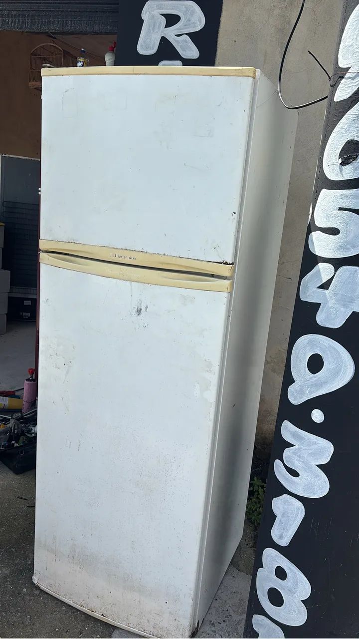 Geladeira duplex Eletrolux 
